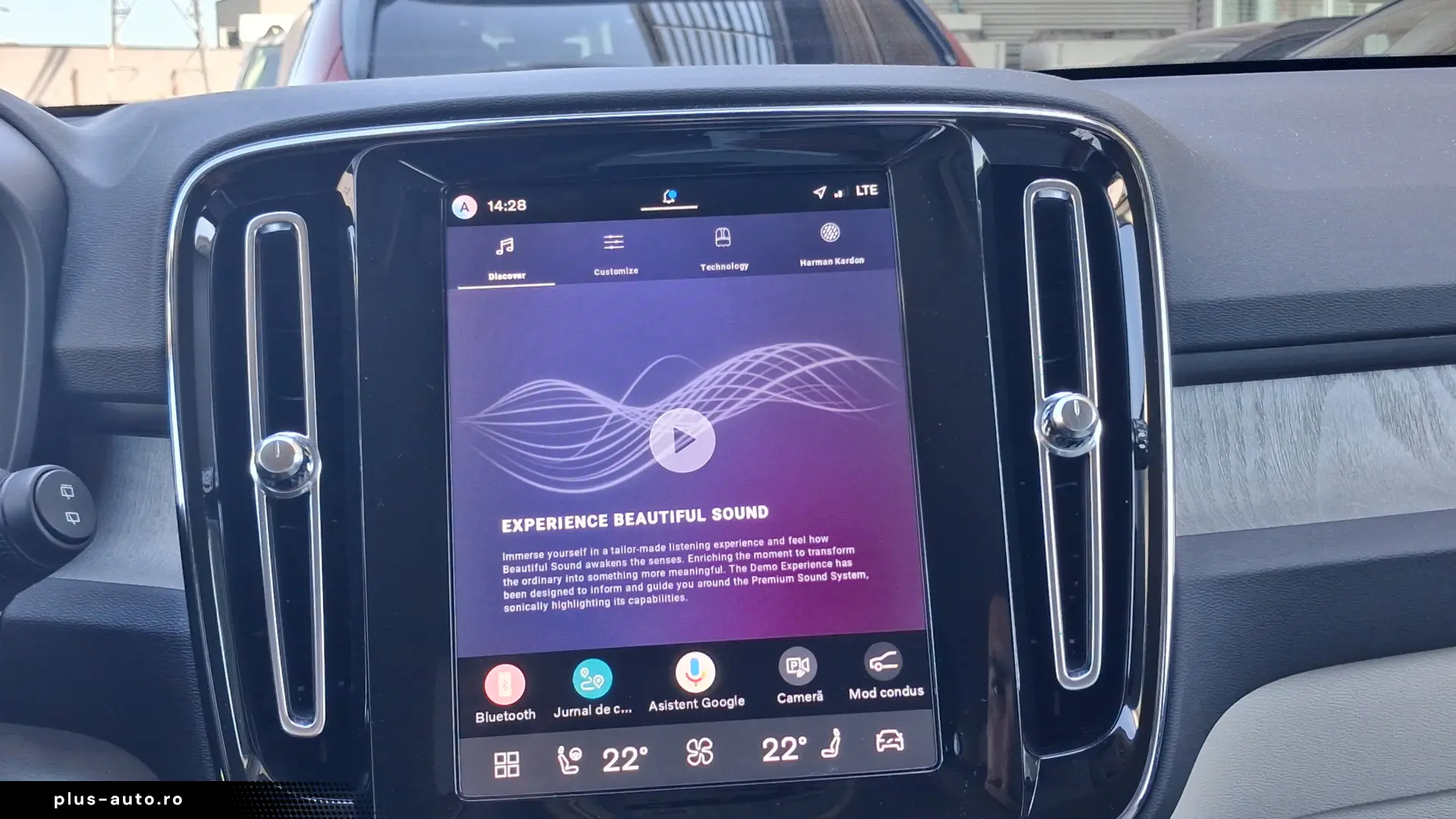 Volvo XC 40 B3 AT FWD MHEV Plus Dark
