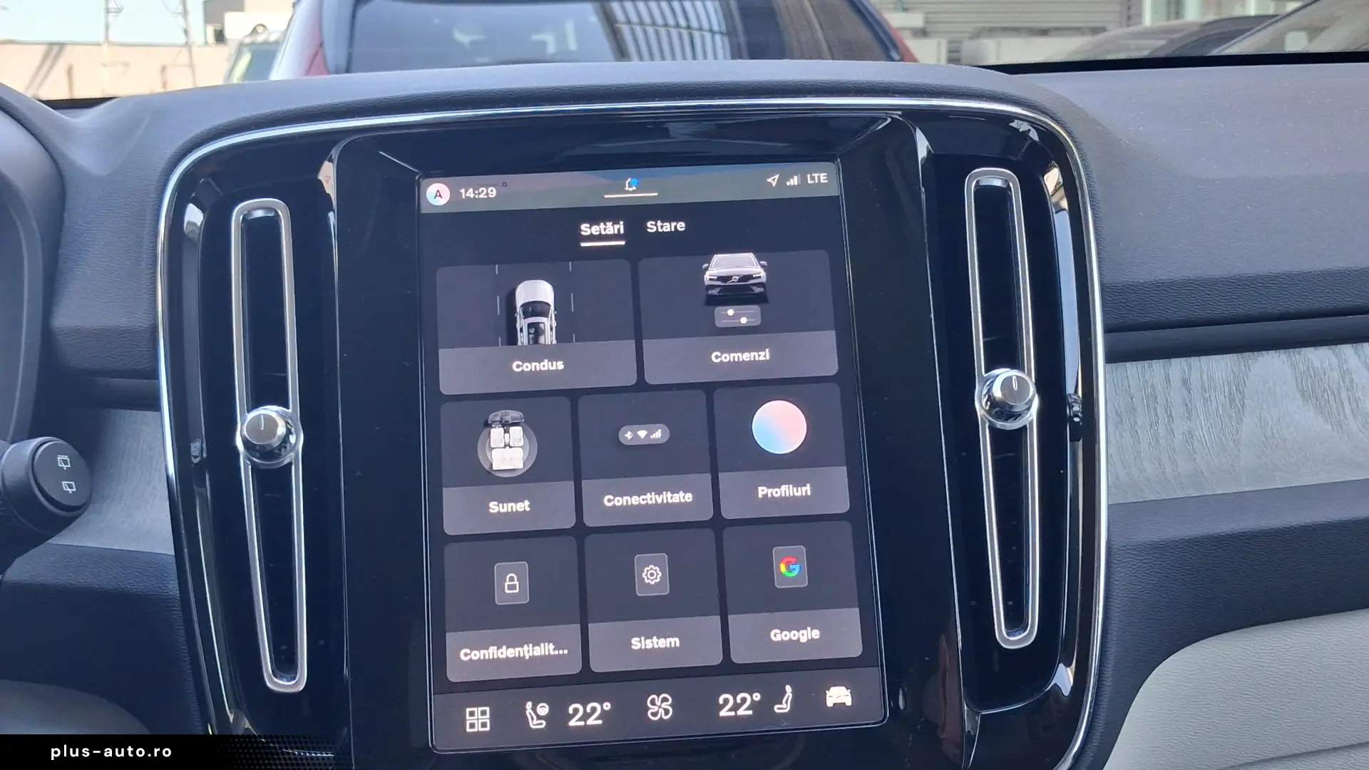 Volvo XC 40 B3 AT FWD MHEV Plus Dark