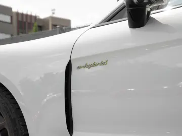 PORSCHE Panamera 4 E-Hybrid InnoDrive HeadUp Soft-Close