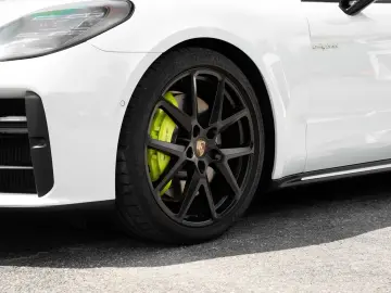 PORSCHE Panamera 4 E-Hybrid InnoDrive HeadUp Soft-Close
