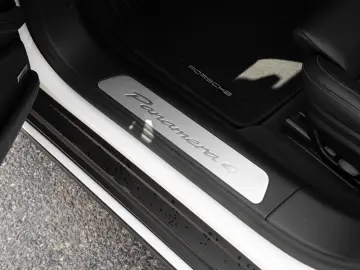 PORSCHE Panamera 4 E-Hybrid InnoDrive HeadUp Soft-Close