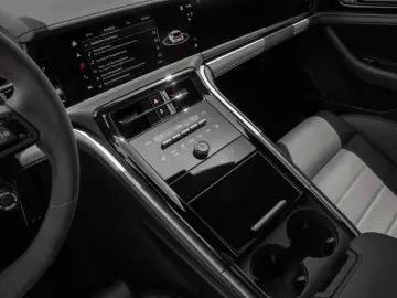 PORSCHE Panamera 4 E-Hybrid InnoDrive HeadUp Soft-Close