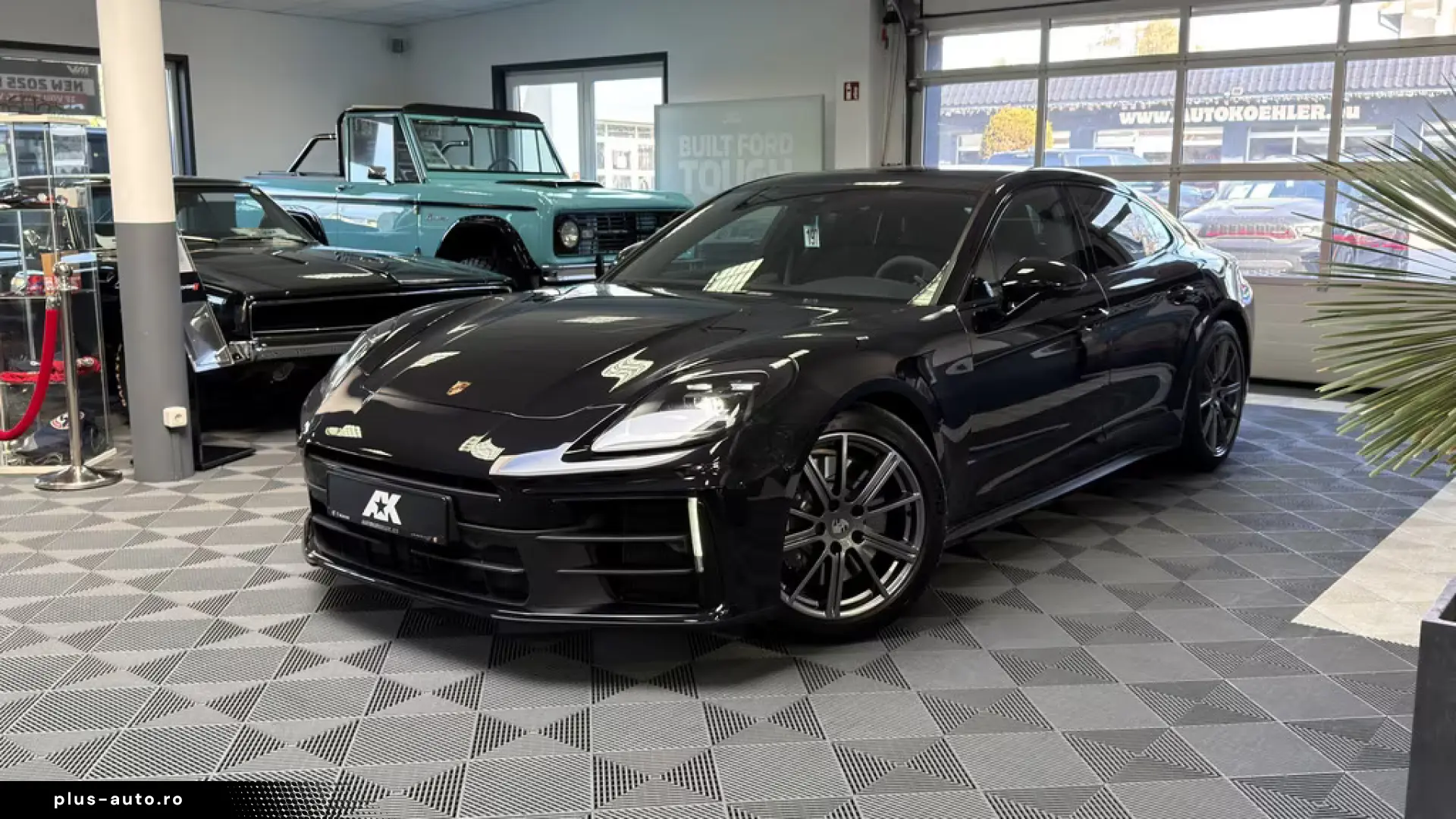 Porsche Panamera 4 E-Hybrid RaceTex  Bose  Sporting Exhaust