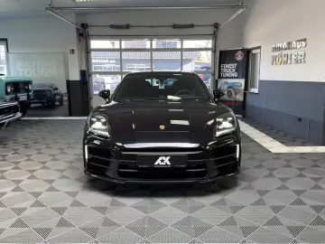 Porsche Panamera 4 E-Hybrid RaceTex  Bose  Sporting Exhaust