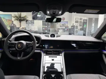 Porsche Panamera 4 E-Hybrid RaceTex  Bose  Sporting Exhaust