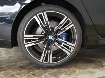 BMW 740d xDrive  Executive Lounge  Sitzbelüft.  M Sp