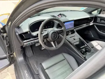 Porsche Panamera Turbo E-Hybrid ! FULL!