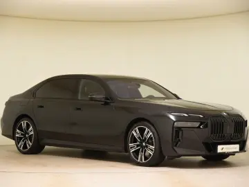 BMW 740d xDrive M Sport Pro StandHzg LED Pano HUD
