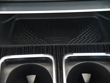 BMW 740d xDrive M Sport Pro StandHzg LED Pano HUD