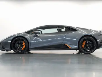 LAMBORGHINI Huracán EVO