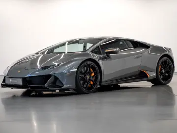 LAMBORGHINI Huracán EVO