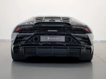 LAMBORGHINI Huracán EVO