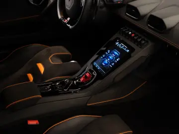 LAMBORGHINI Huracán EVO