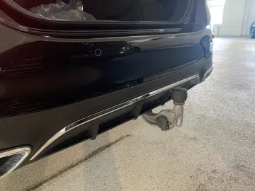 MERCEDES-BENZ E 300 e 4M Limo  AMG