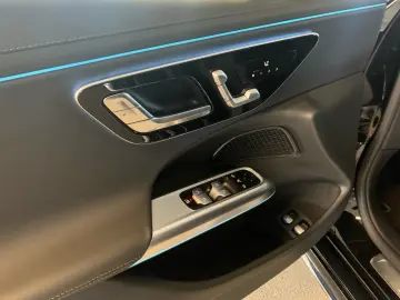 MERCEDES-BENZ E 300 e 4M Limo  AMG
