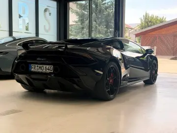 LAMBORGHINI Huracán Tecnica   Garantie 05 2028   Lift