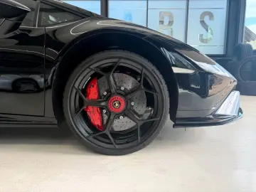 LAMBORGHINI Huracán Tecnica   Garantie 05 2028   Lift