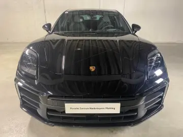 Porsche Panamera 4   Sports exhaust system  BOSE  InnoDrive