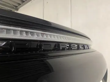Porsche Panamera 4   Sports exhaust system  BOSE  InnoDrive