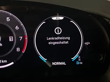 Porsche Panamera 4   Sports exhaust system  BOSE  InnoDrive