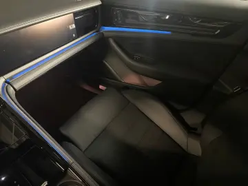 Porsche Panamera 4   Sports exhaust system  BOSE  InnoDrive