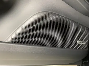 Porsche Panamera 4   Sports exhaust system  BOSE  InnoDrive