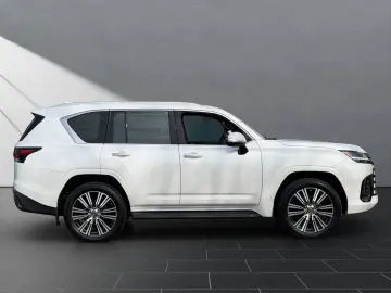 LEXUS LX 500 D Luxury Mark Levinson Full Options