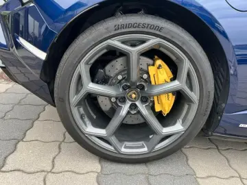 LAMBORGHINI Huracán Tecnica 1.HAND LIFT KERAMIK SOFORT