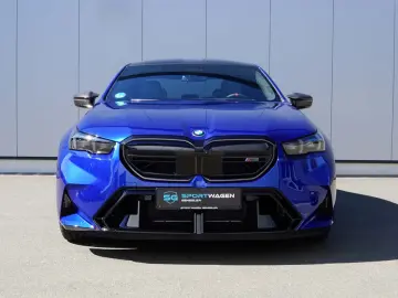 BMW M5 Limousine MarinaBay Merino Ultimate
