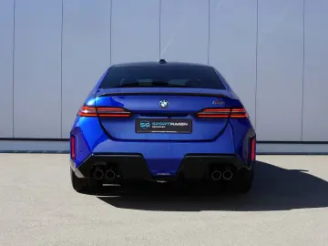BMW M5 Limousine MarinaBay Merino Ultimate
