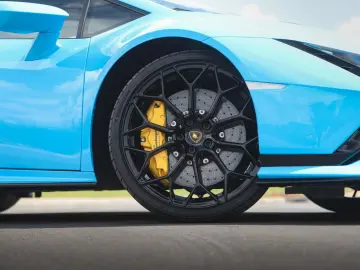 LAMBORGHINI Huracán Tecnica Sensonum Lift BluCepheus