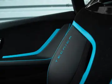 LAMBORGHINI Huracán Tecnica Sensonum Lift BluCepheus