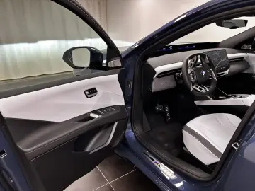 BMW iX3 50 xDrive M Sport - ELECTRIC