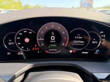 Porsche Panamera 4 E   MATRIX  SPORT-AGA  BEIF-DISPLAY