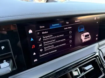 Porsche Panamera 4 E   MATRIX  SPORT-AGA  BEIF-DISPLAY