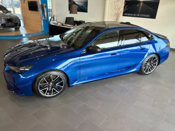 BMW M5 Plug-In Hybrid xDrive HUD Memory vorn
