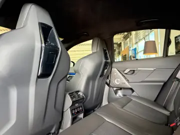BMW M5 Plug-In Hybrid xDrive HUD Memory vorn