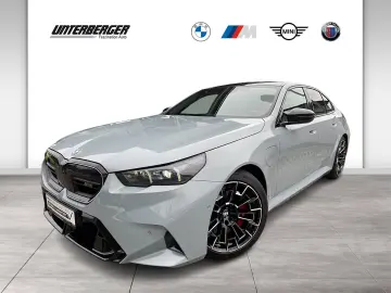 BMW M5 Limousine M Compound Bremse-Bowers & Wilkins
