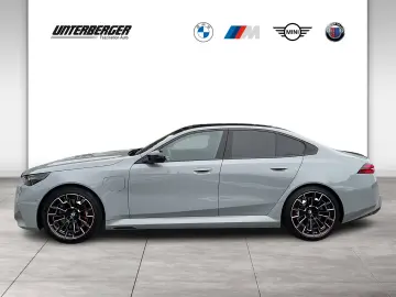BMW M5 Limousine M Compound Bremse-Bowers & Wilkins