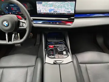 BMW M5 Limousine M Compound Bremse-Bowers & Wilkins