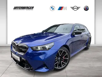 BMW M5 Touring M Compound Brakes - Panoramic Glass Roof