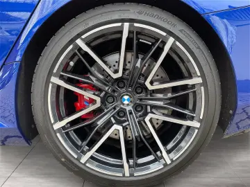 BMW M5 Touring M Compound Brakes - Panoramic Glass Roof