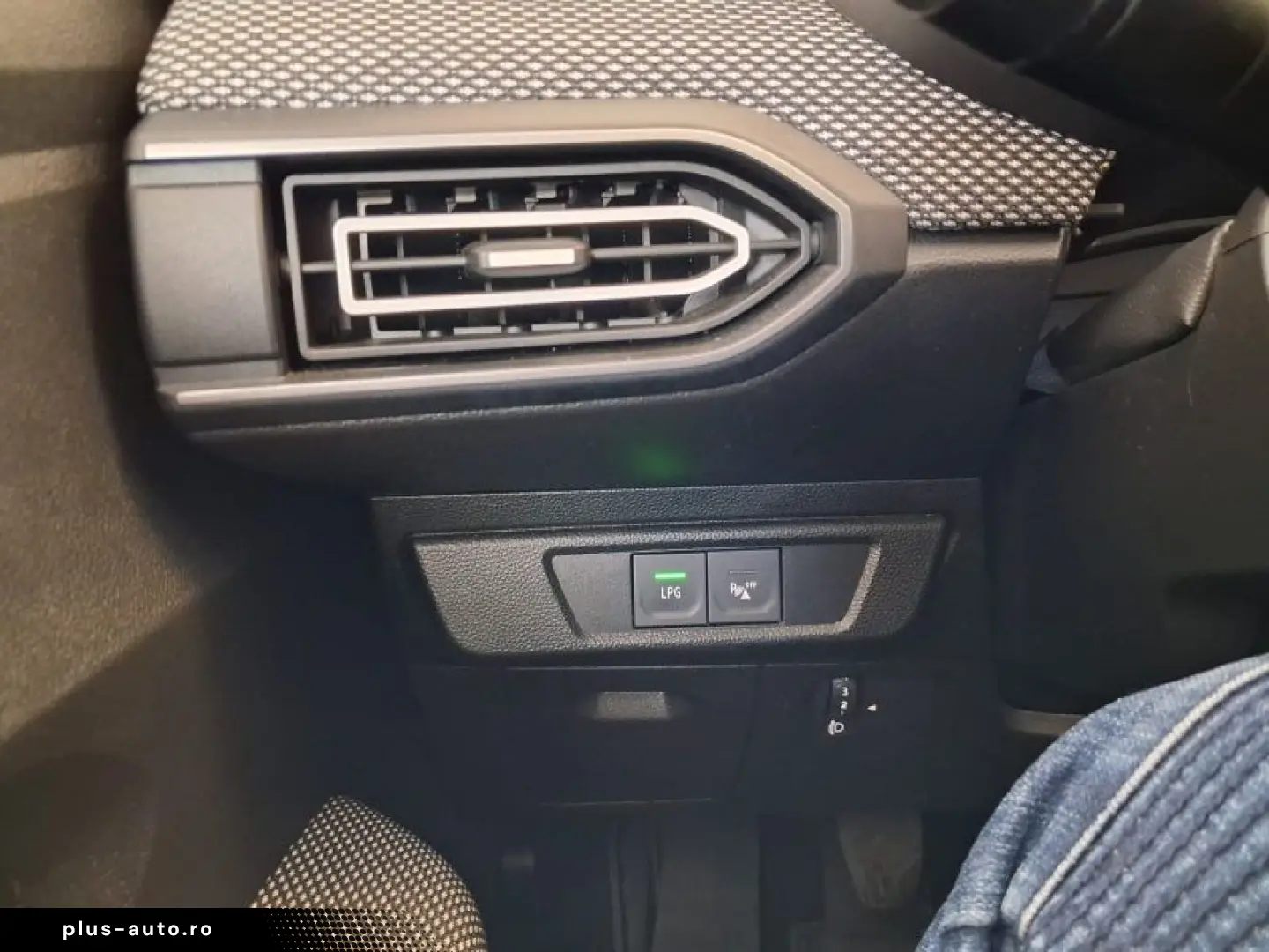 DACIA LOGAN 1.0 Eco-G 100CP Expression MT6
