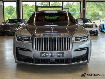 ROLLS ROYCE Ghost Two-tone Sternenhimmel Fond Entertainment
