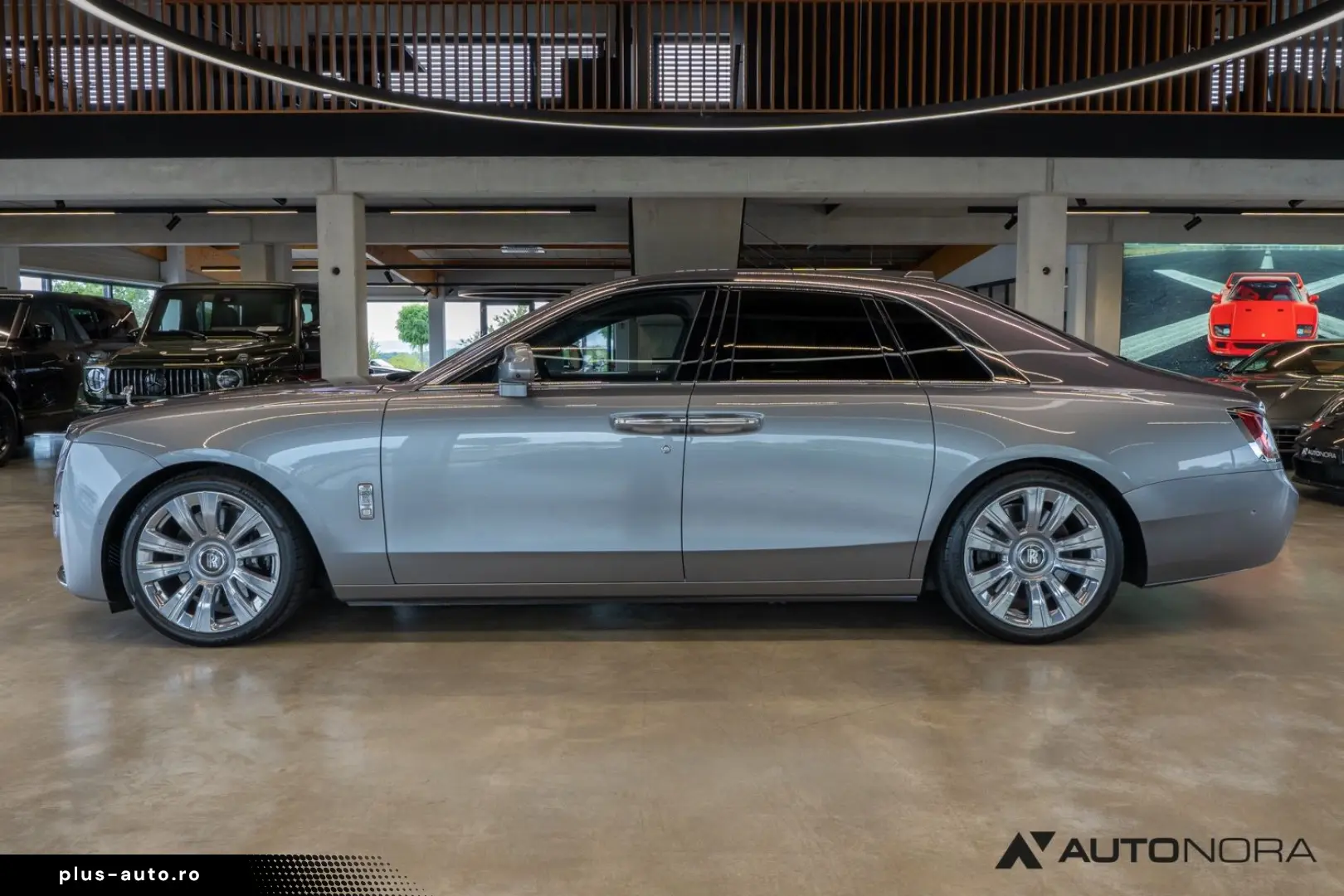 ROLLS ROYCE Ghost Two-tone Sternenhimmel Fond Entertainment