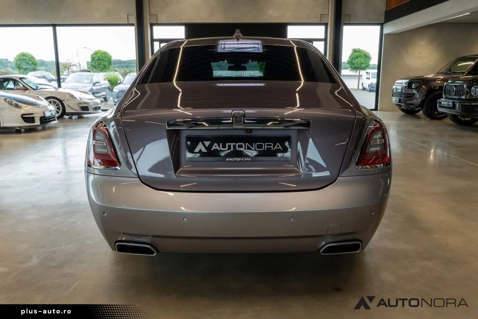 ROLLS ROYCE Ghost Two-tone Sternenhimmel Fond Entertainment