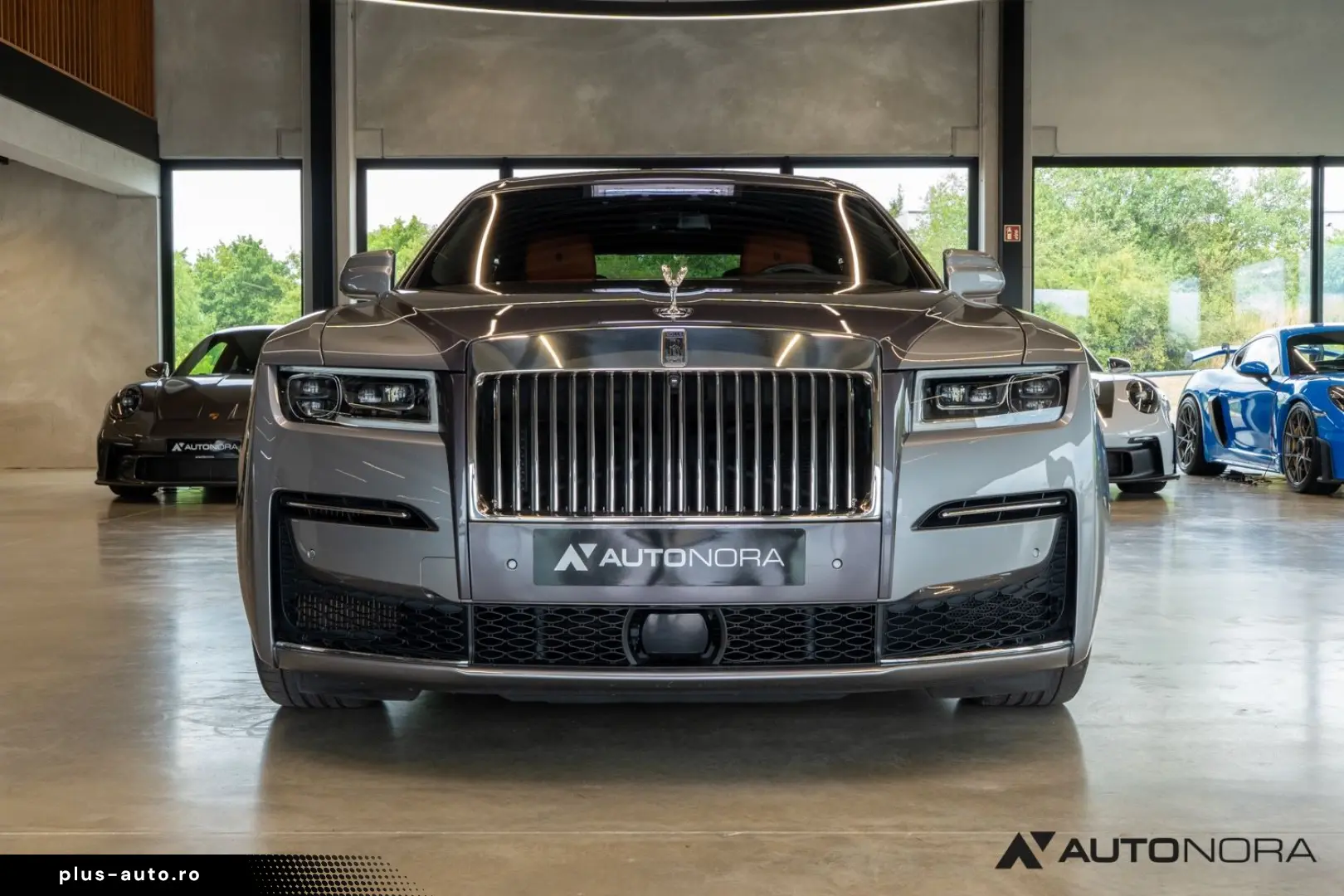 ROLLS ROYCE Ghost Two-tone Sternenhimmel Fond Entertainment