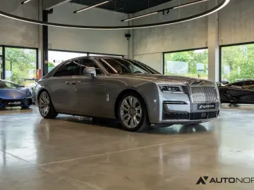ROLLS ROYCE Ghost Two-tone Sternenhimmel Fond Entertainment