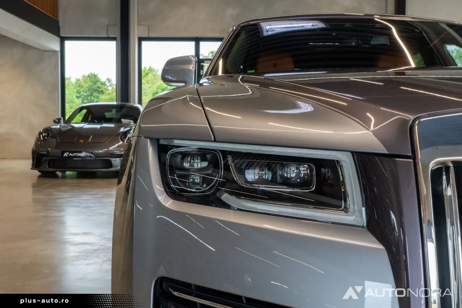 ROLLS ROYCE Ghost Two-tone Sternenhimmel Fond Entertainment