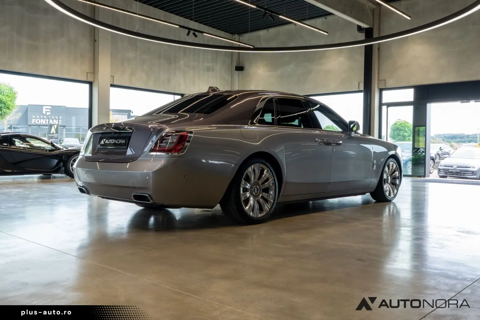 ROLLS ROYCE Ghost Two-tone Sternenhimmel Fond Entertainment